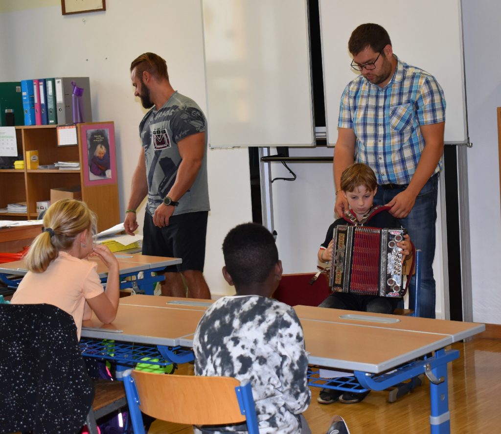Instrumentenvorstellung – Volksschule Mitterdorf – Musikschule Krieglach